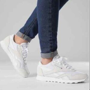 Reebok Classic Nylon Running Sneaker, Women's Size 8.5M, White/Light Gray NWOB